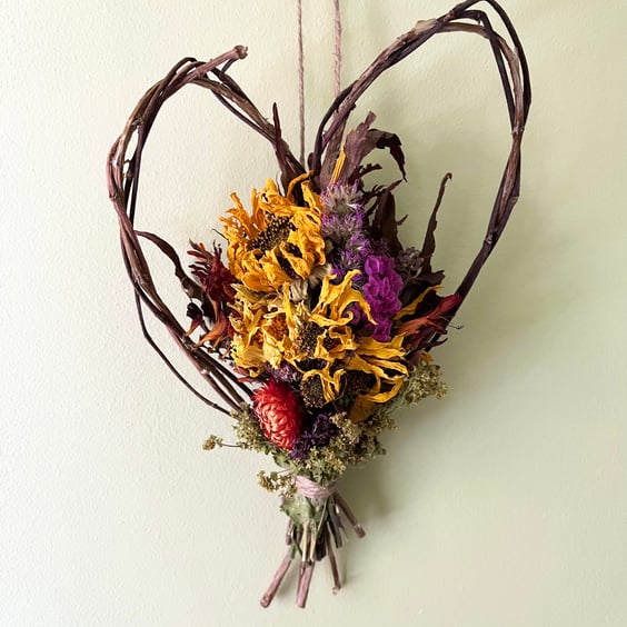 Dried Flower and Foliage Heart Shape Decoration. Handmade. 23x15cm