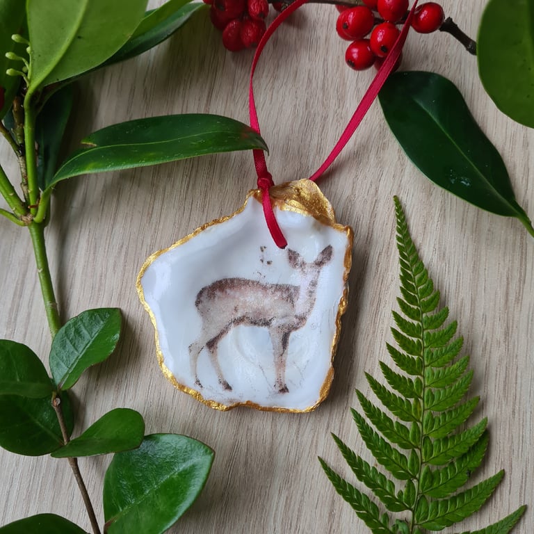 Christmas oyster shell deer woodland hanging decoration