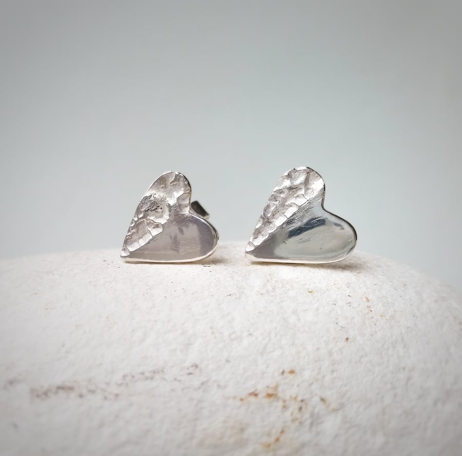 'Rough with the smooth' textured silver heart stud earrings. Gift for her