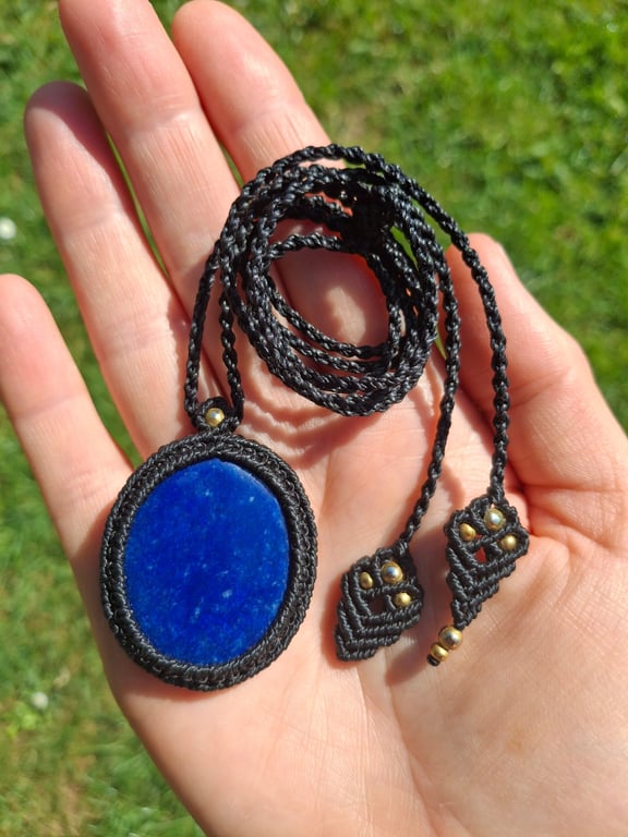 Lapis Lazuli Macrame Pendant 