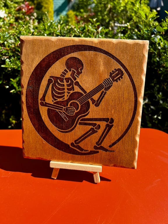 Skeleton Playing Guitar Wooden Plaque – Bespoke Gothic Music Wall Art – Quirky H