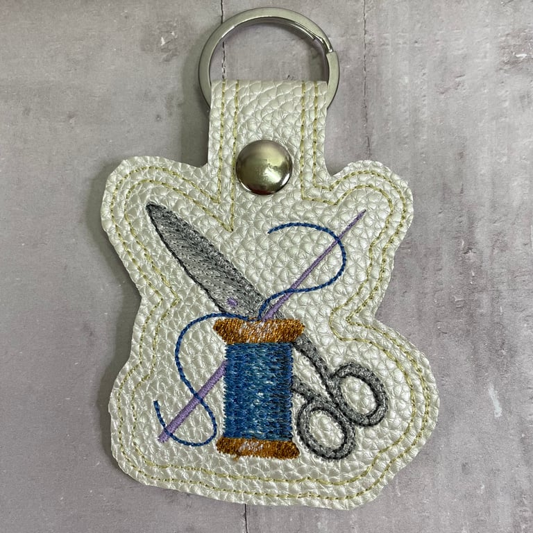 Sewing -  themed key ring by Carolee Crafts PB12 - 0010