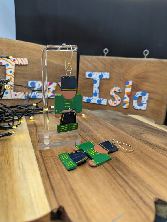 Christmas tree decorations green nutcracker soldier 