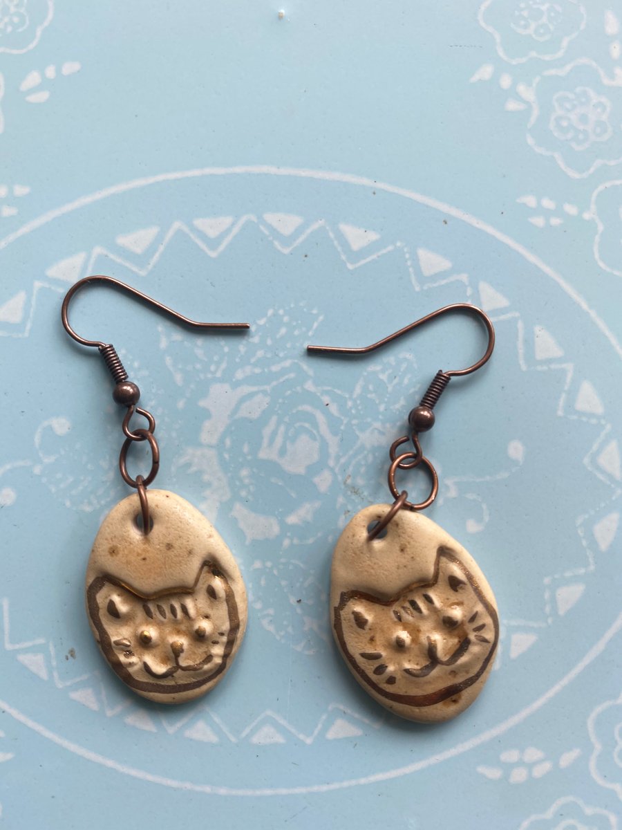 Cat porcelain and gold earrings