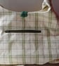 Crossbody pyramid shoulder bag in green and mauve checks - Image 4