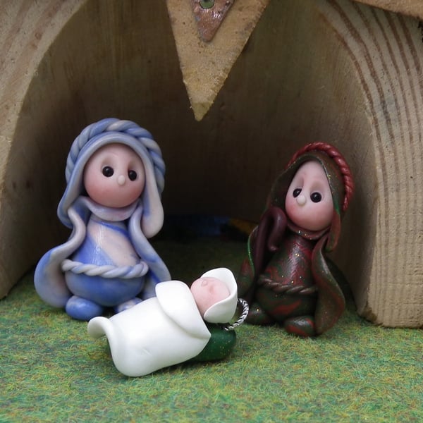 Holy Family Nativity Set Crib with Figures OOAK Sculpt by Ann Galvin