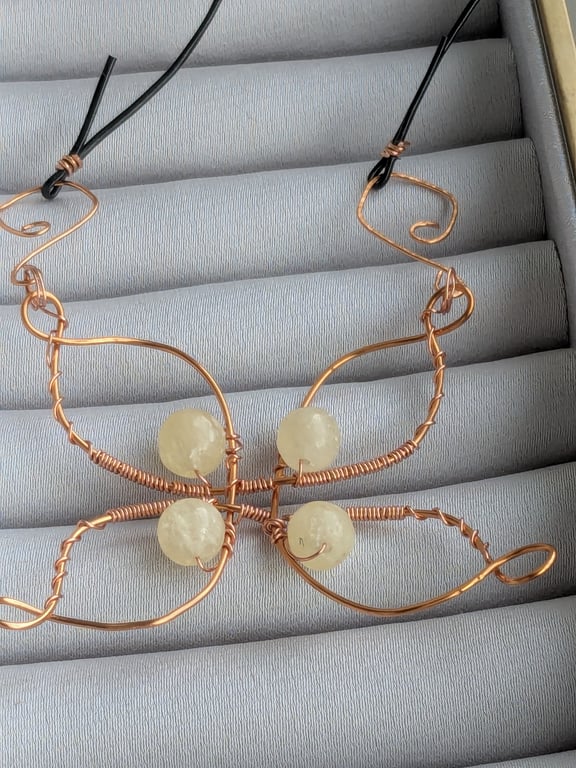 Yellow honey Jade bead and copper wire flower necklace 