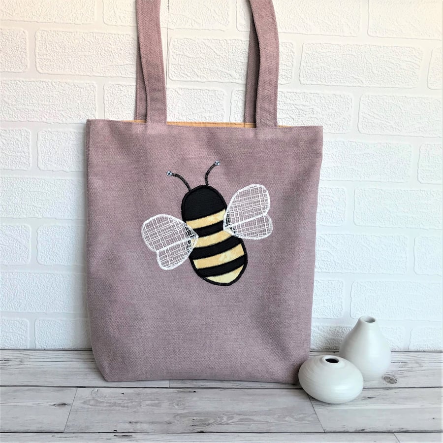 Bumble Bee tote bag in lilac with applique Bumble bee