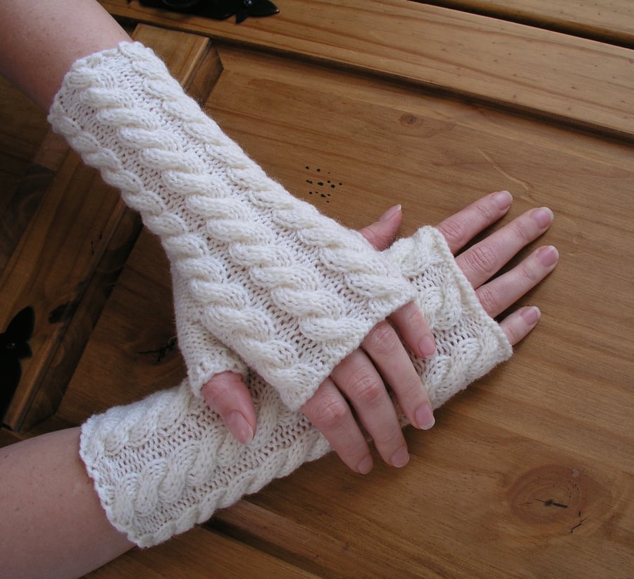 Cream lace fingerless gloves shop