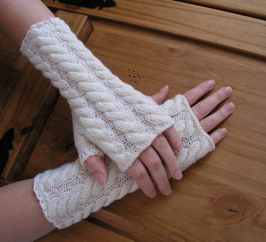 Fingerless gloves wrist warmers cream