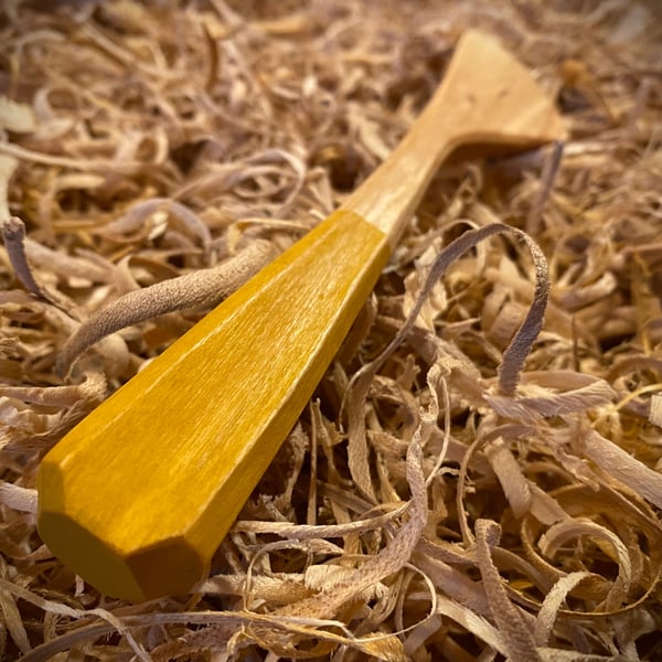 Birch Wood Spreader with yellow handle