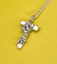 Letter T charm with bees  - Image 4
