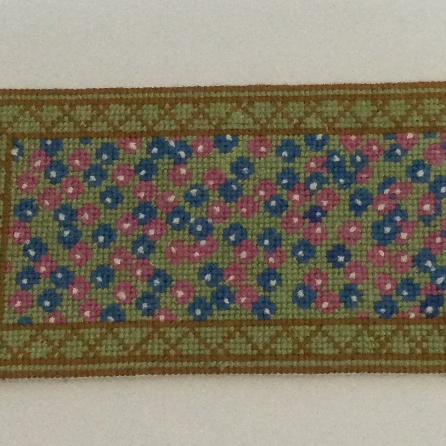 Hand Stitched Dolls House Rug 