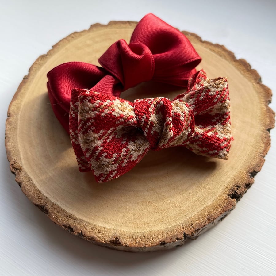 Set of 2 Bow Hair Clips (Red Plaid & Red)