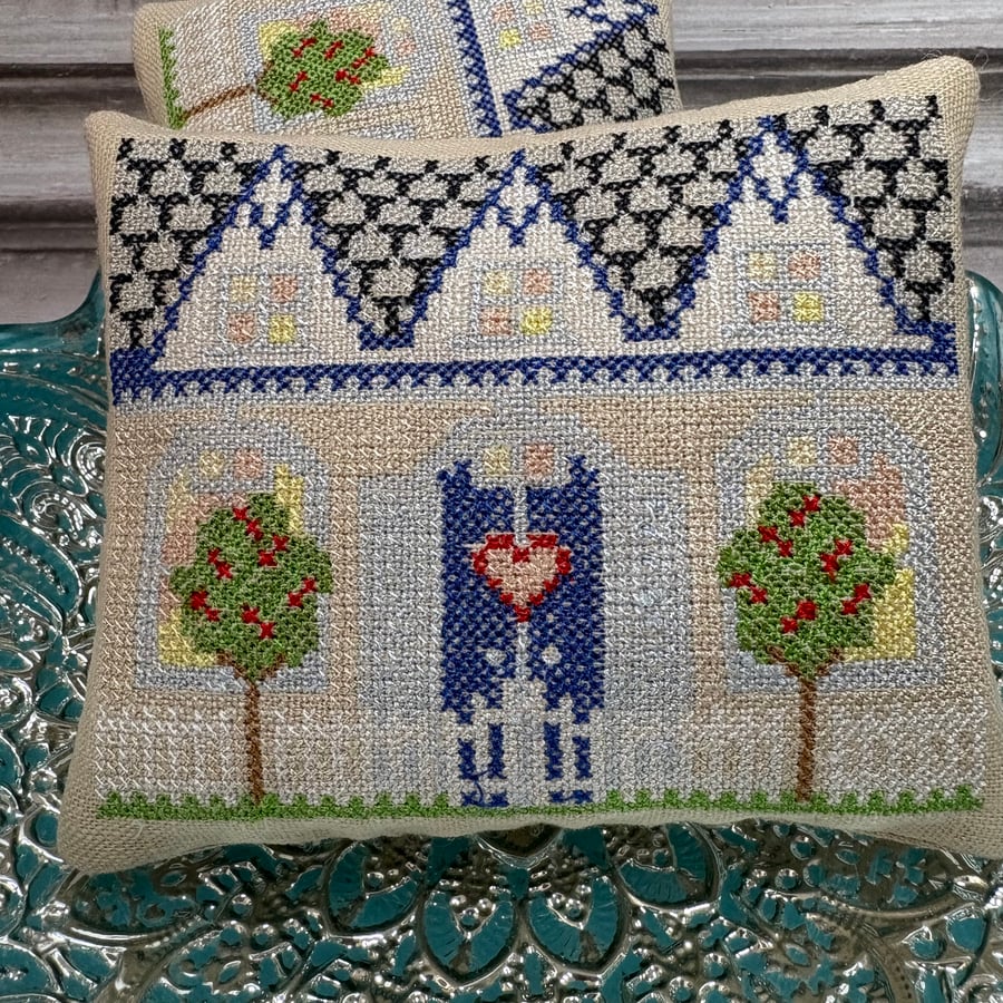 Beach House Bowl Filler by Carolee Crafts SY 0011