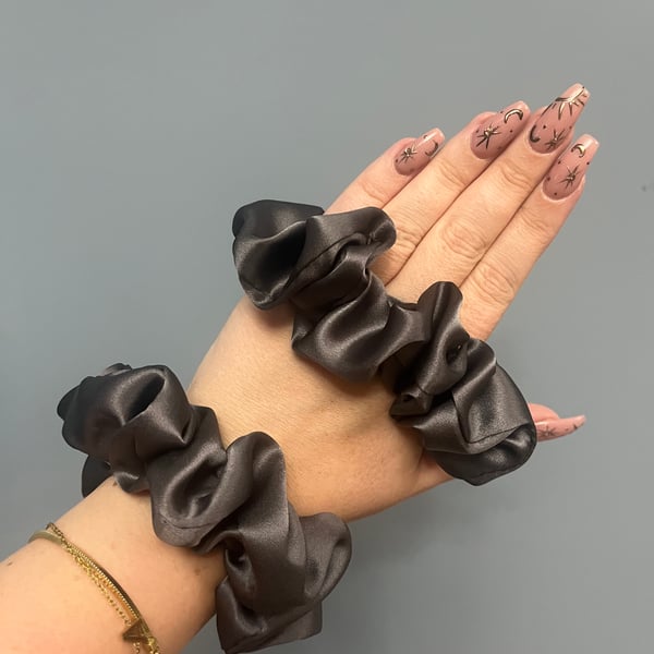 2 pure silk scrunchies. Colour dark grey