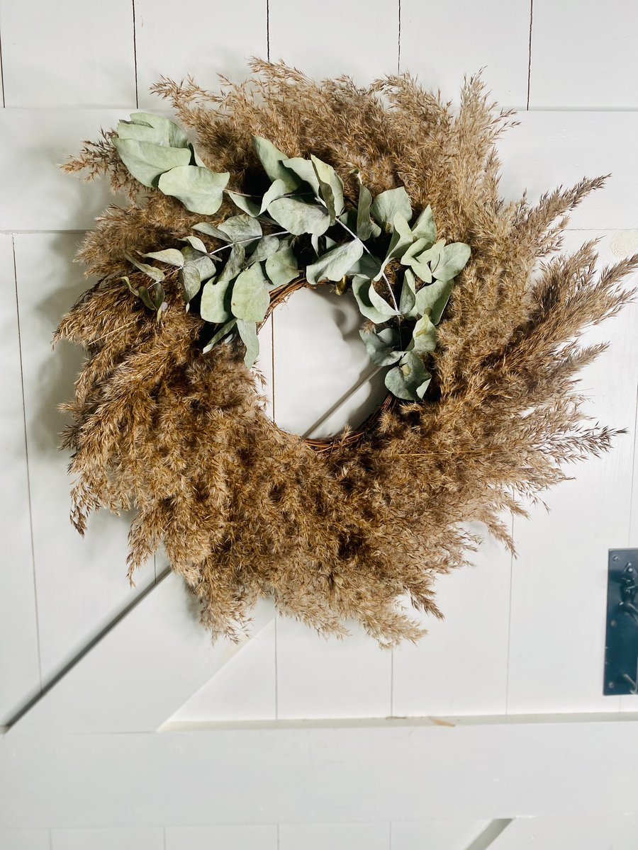 Large 55cm pampas grass type wreath with dried eucalyptus 
