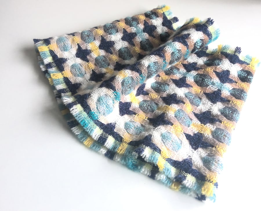 Handwoven Lambswool Cowl in Cream and Navy 7