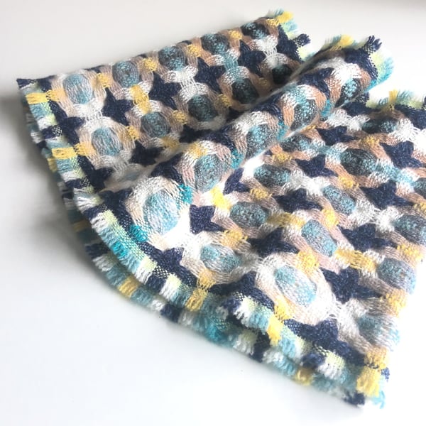 Handwoven Lambswool Cowl in Cream and Navy 7
