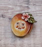 Peach brooch featuring peachy Pete - Image 3