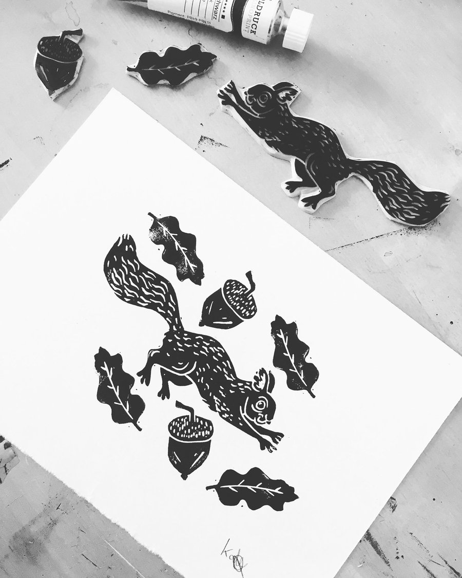 A5 Linoprint - Red Squirrel and Acorns - illustration - wildlife