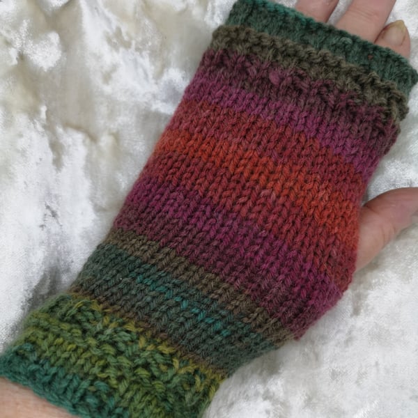 Autumn shades, Fingerless gloves, mittens, vegan yarn hand made to keep you warm
