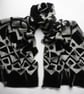 LIMITED EDITION SILK VISCOSE DEVORE VELVET SCARF - Image 4