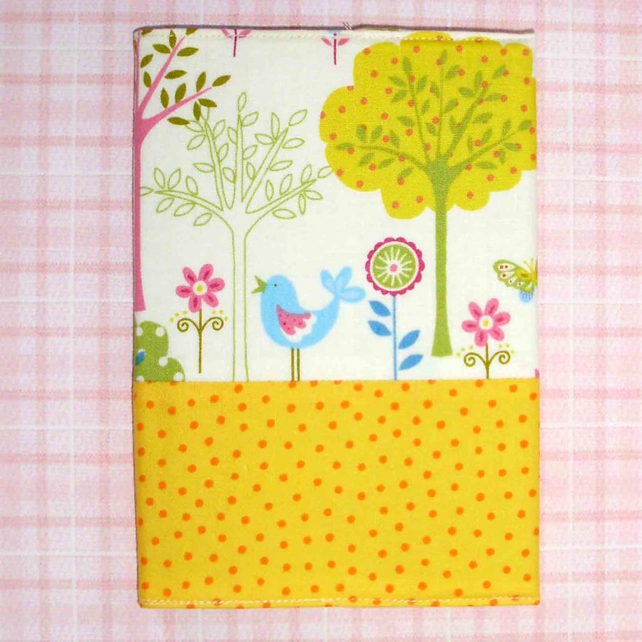 Diary 2019 yellow birds and trees