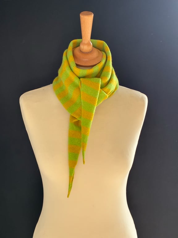 Long Pointy Scarf - Luscious Lime & Piccalilli