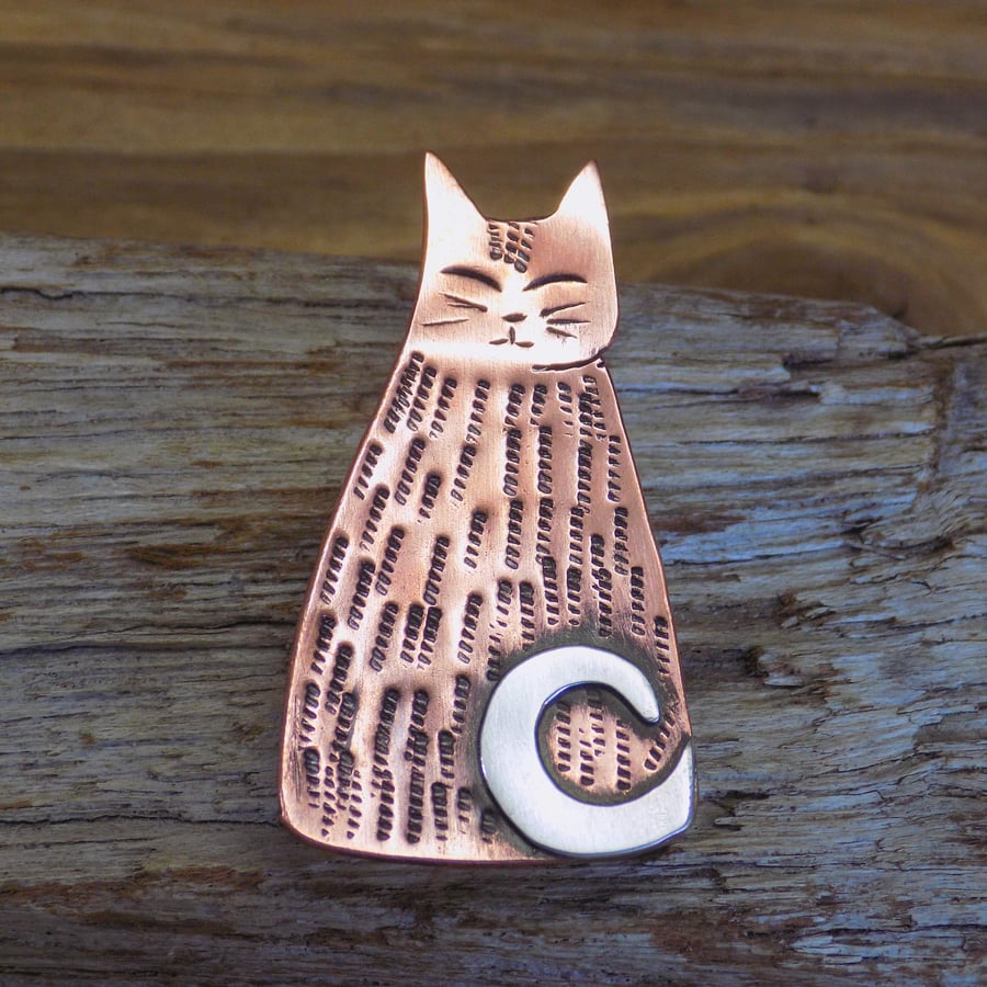 whimsy mixed metal cat brooch 