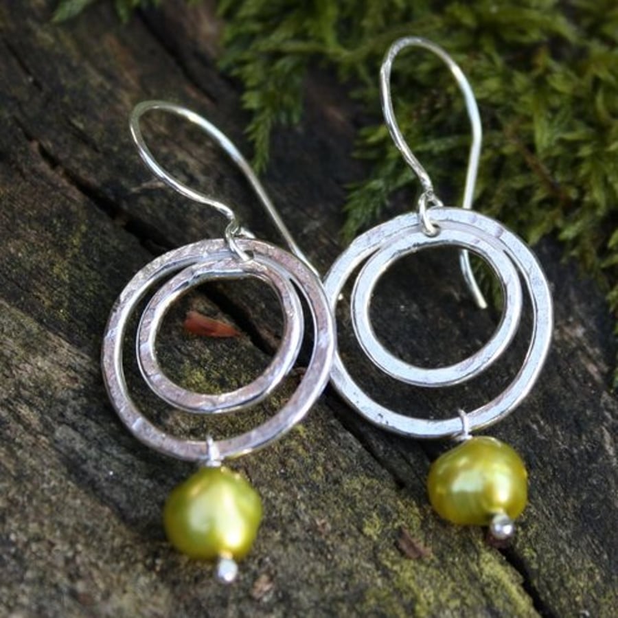 Ripple Silver and Pearl earrings