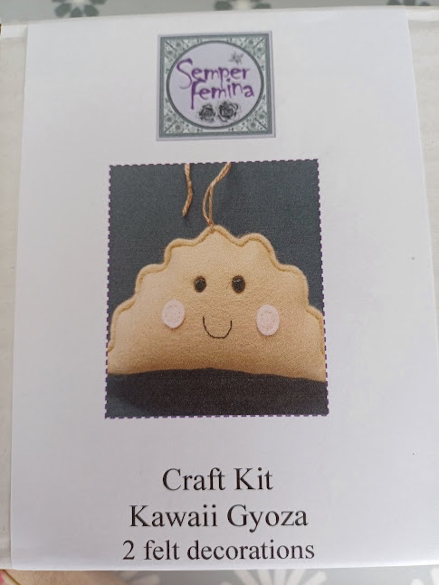 Kawaii Gyoza felt hand sewing craft kit