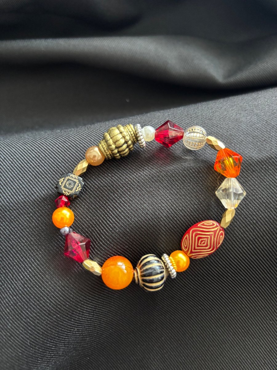 Wooden beads, ethnic style. 17cm. Would make perfect gift.