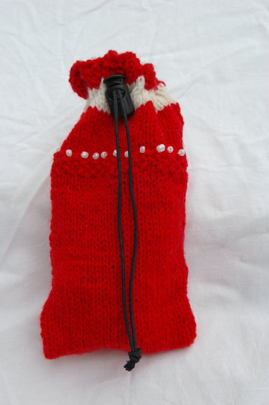 Gift Bag, hand knitted in Red and white