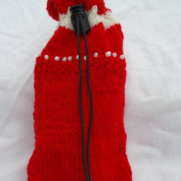 Gift Bag, hand knitted in Red and white