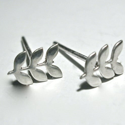 Tiny Leaf Earrings