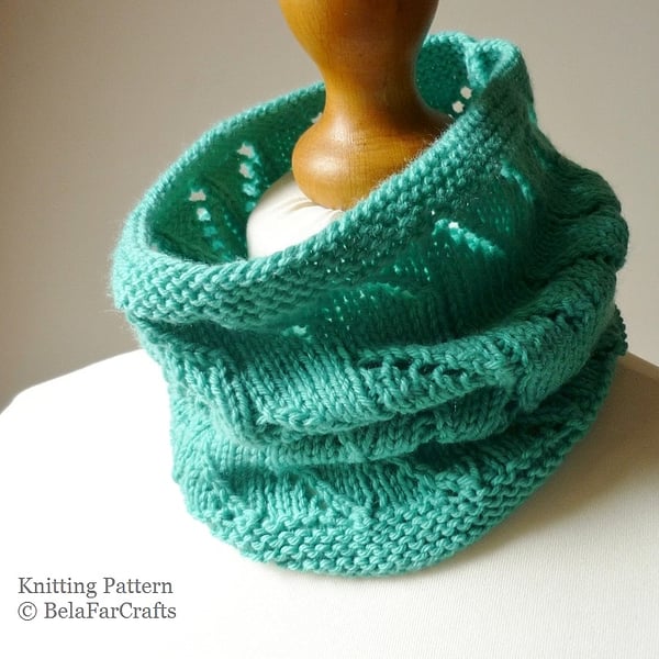 KNITTING PATTERN - Eyelet Neck Warmer - Children's Knitwear