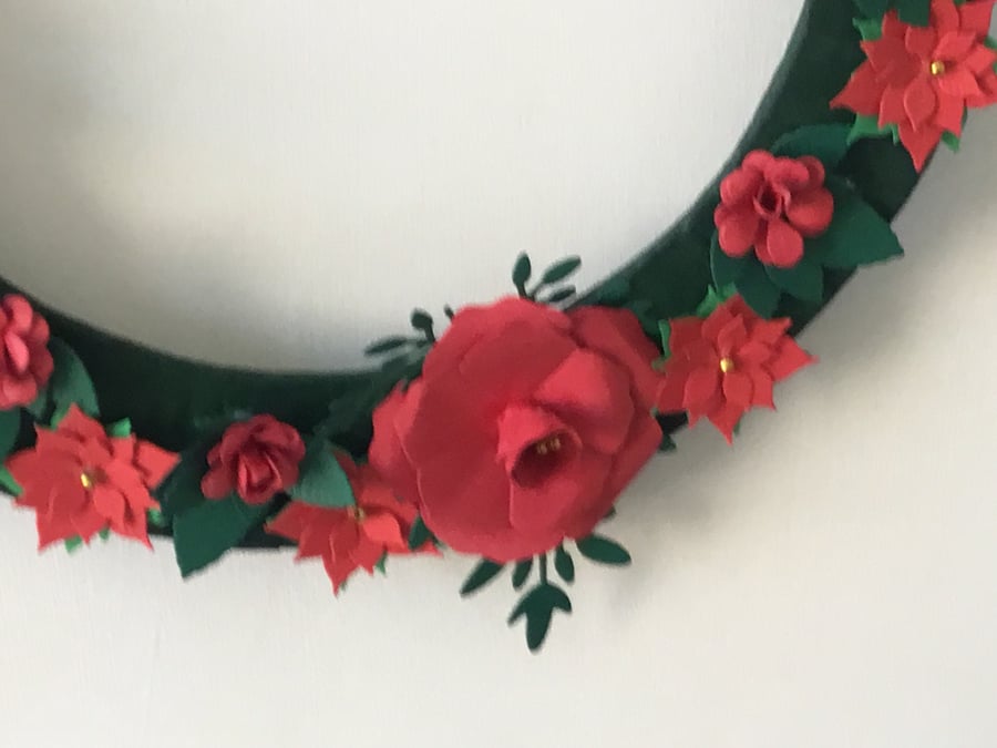 Beautiful Christmas wreath CC298