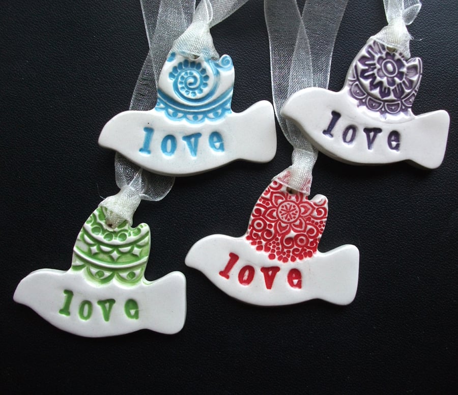 Set of 4 Tiny little ceramic Wedding doves. 