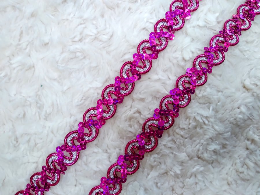 2 metres sequinned cerise metallic-look 1.5cm GLITZY trim for sewing & crafting