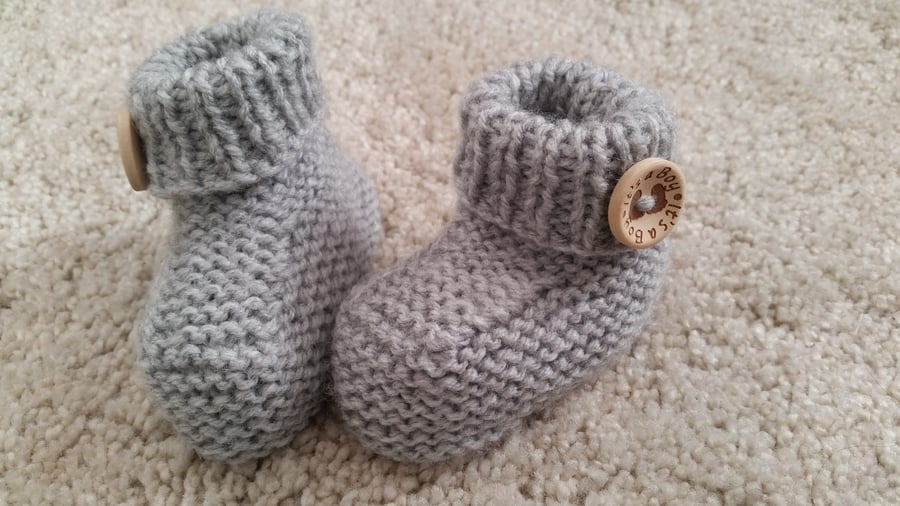 Baby booties, knitted baby booties, It's A Boy, baby shower gift 0-3 months