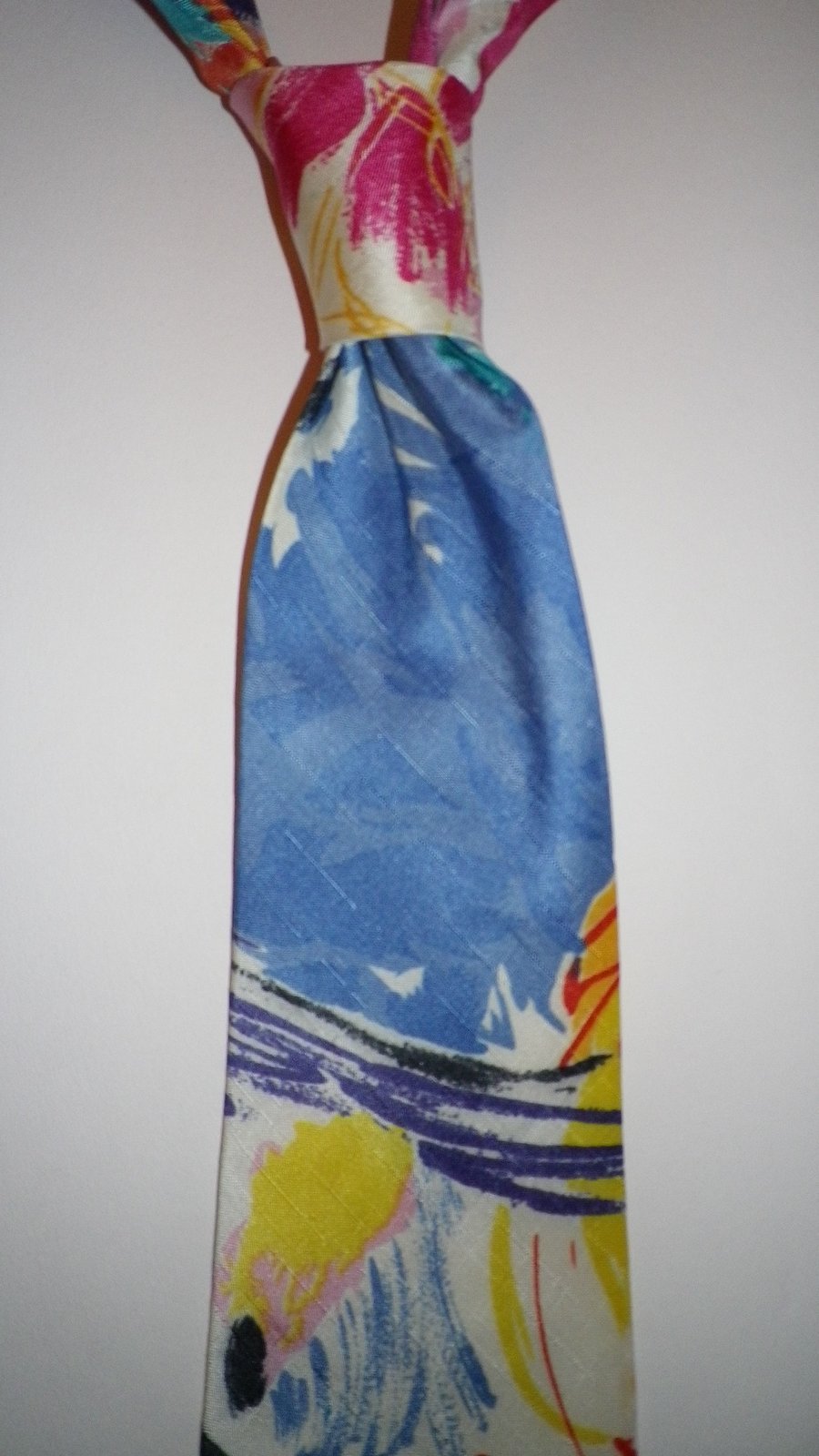 Mens mulicoloured necktie, exotic design, free UK shipping