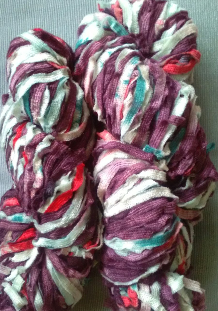 100g COLINETTE TAGLIATELLE hand dyed Merino Ribbon yarn red turquoise aubergine