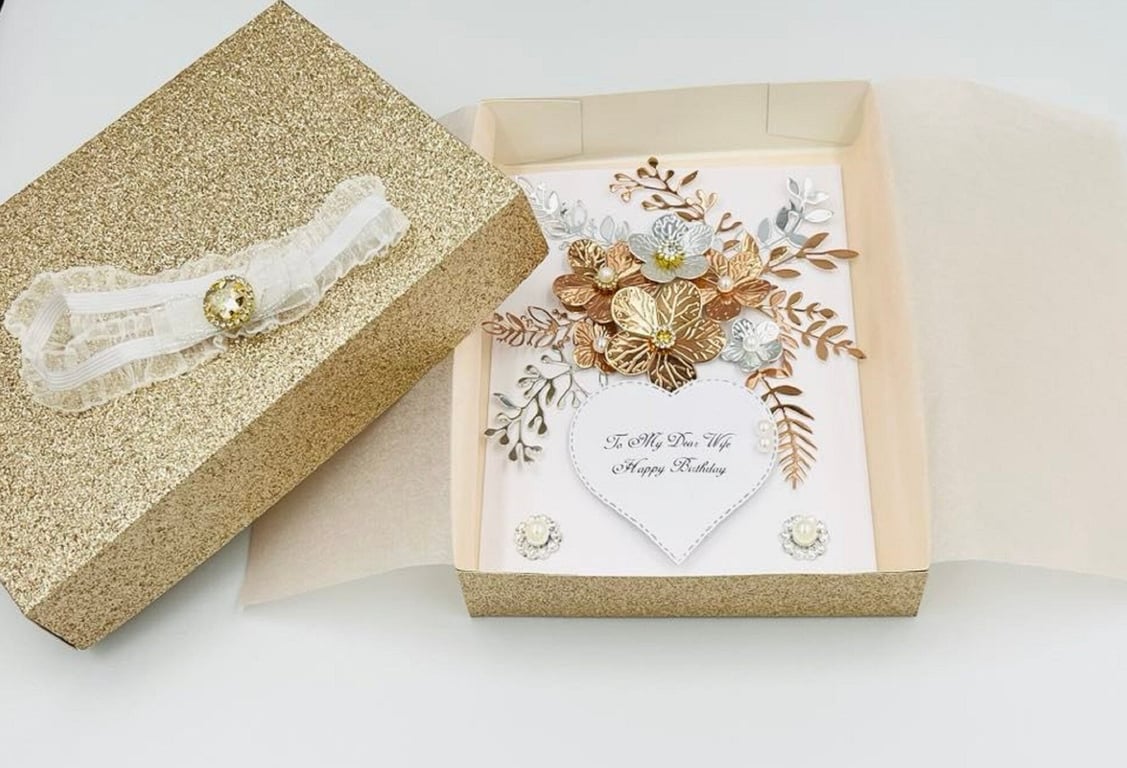 Personalized Handmade Flower Birthday Card: 3D Bouquet Card C051