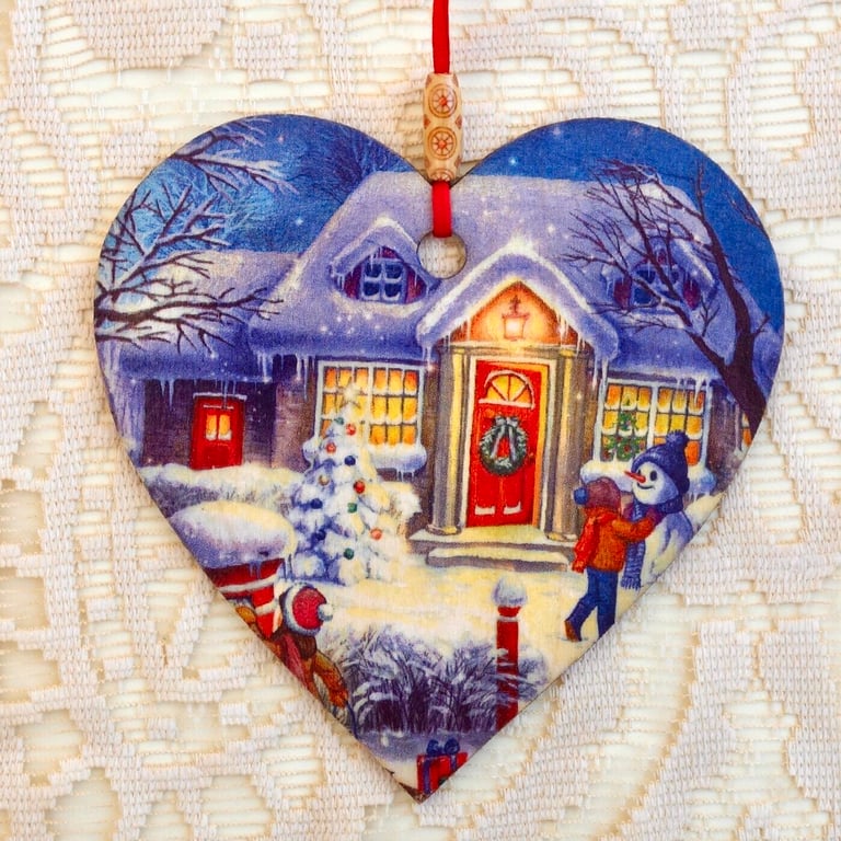 Christmas Decoration Ornament: Decoupaged Wooden Heart 15cm (6") Snow Scene