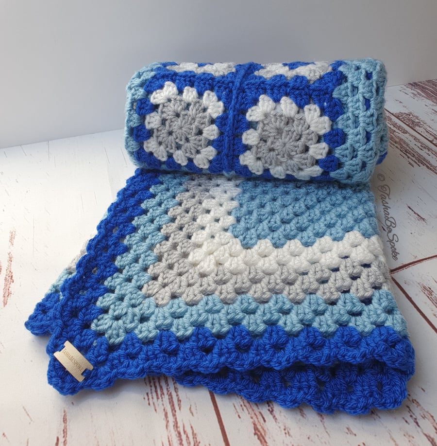 Baby blanket Blue handmade blanket Baby boy shower gift  New baby gift 