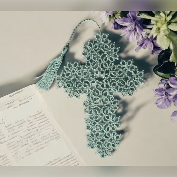 Tatted lace cross bookmark 