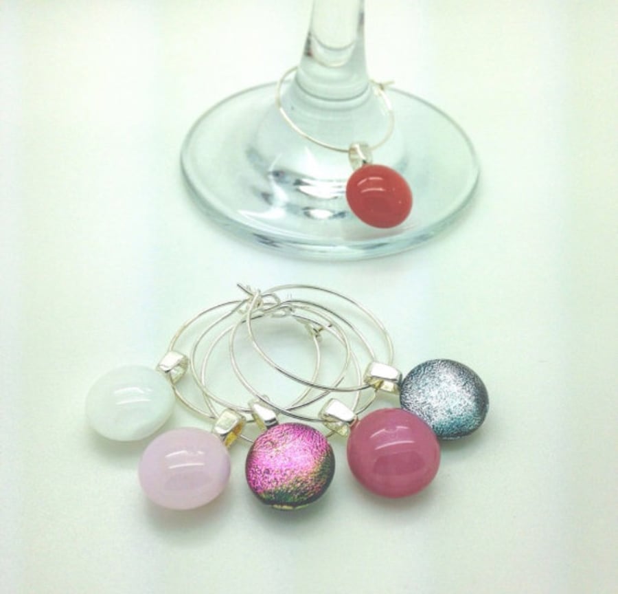 Wine glass charm set