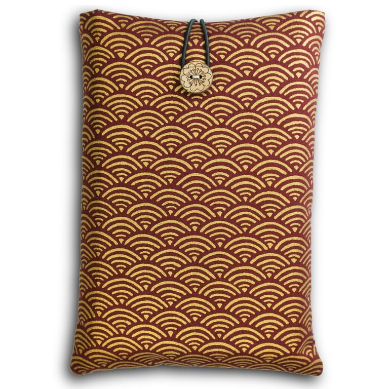 Seigaiha Wave Book Sleeve – Japanese Cotton Book Protector with Coconut Button
