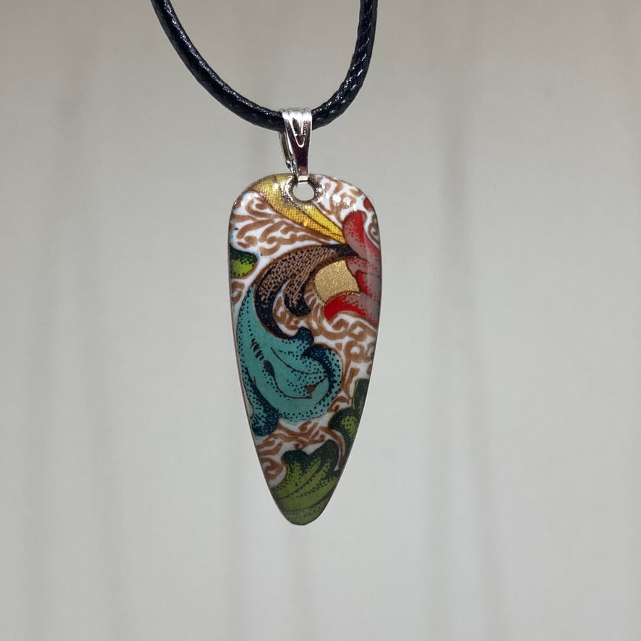 Jacobean Chintz Pendant